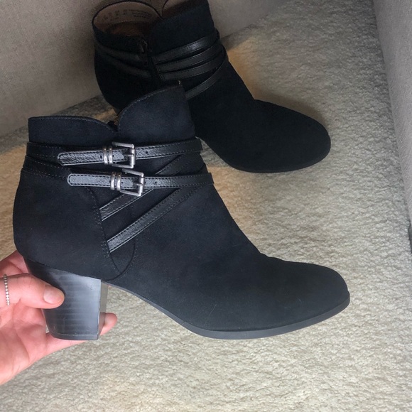 dsw black suede booties